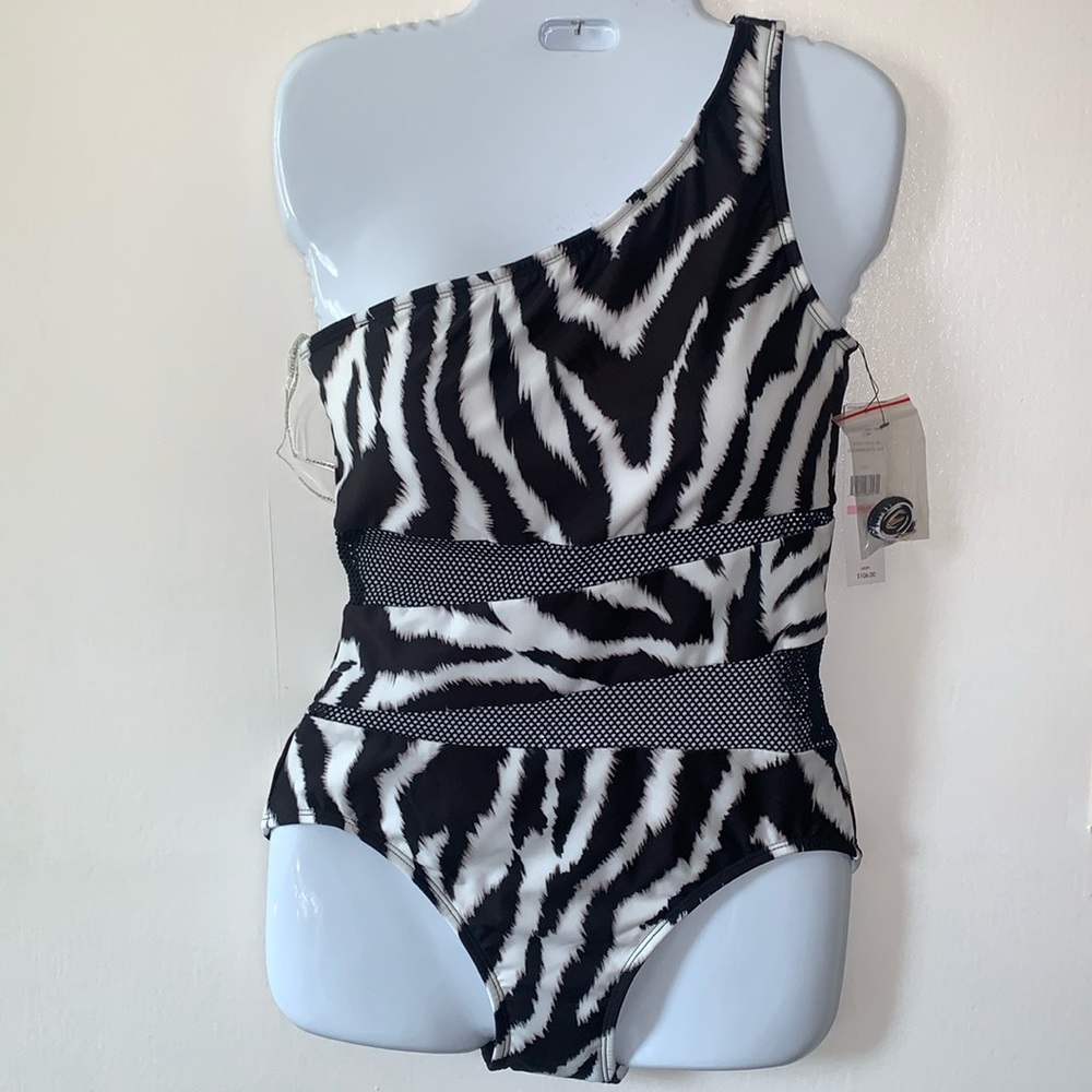 Carmen Marc Valvo Women One Piece Swim Suit.